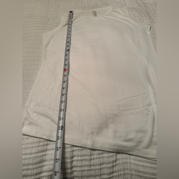 Zuda Asymmetrical Tank - NWOT - Size XS - Picture 11 of 11